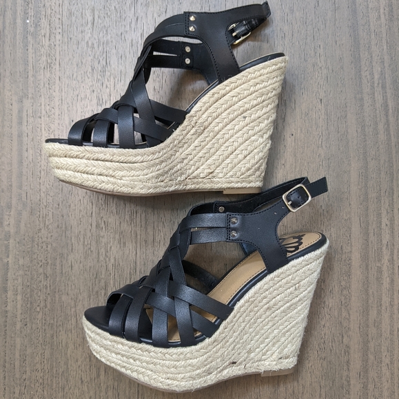 Fergalicious Black Wedge Sz5.5 - Picture 4 of 12